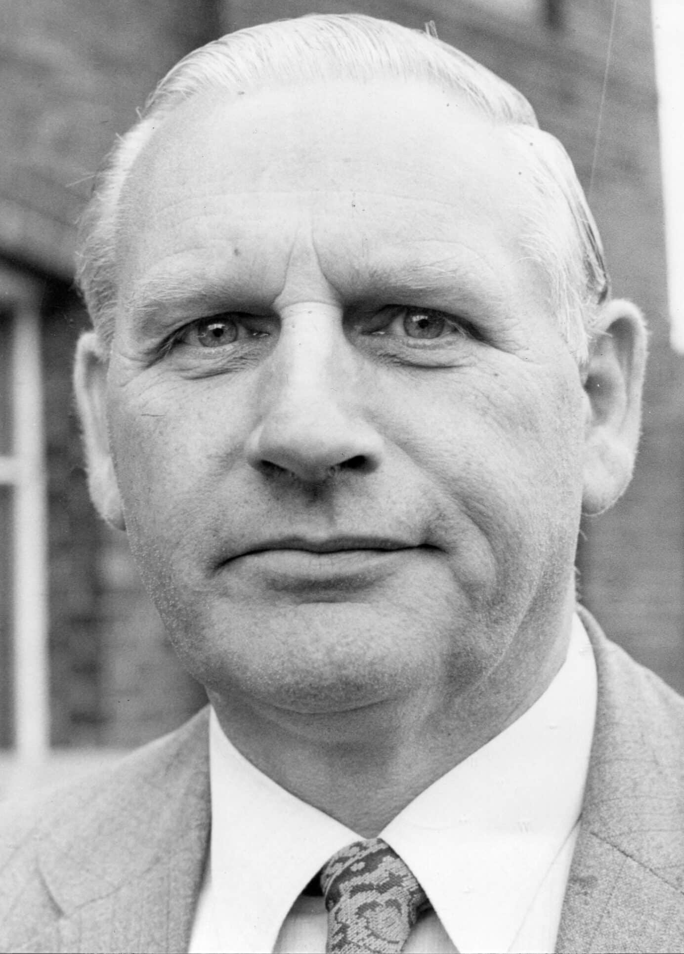 Officials - Officials img909